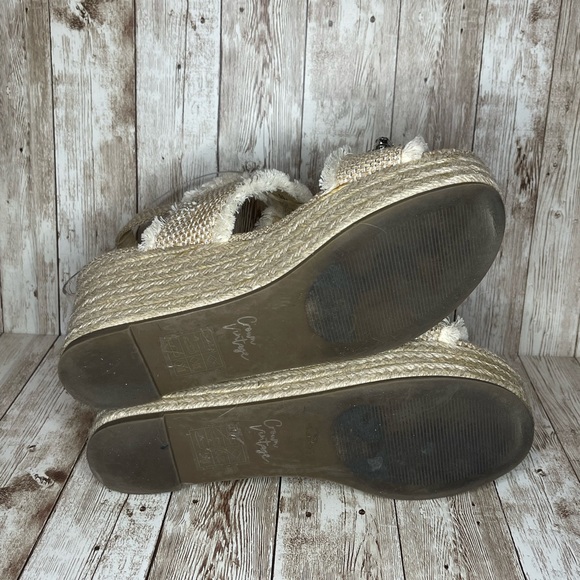 Crown Vintage Wedge - Picture 3 of 5